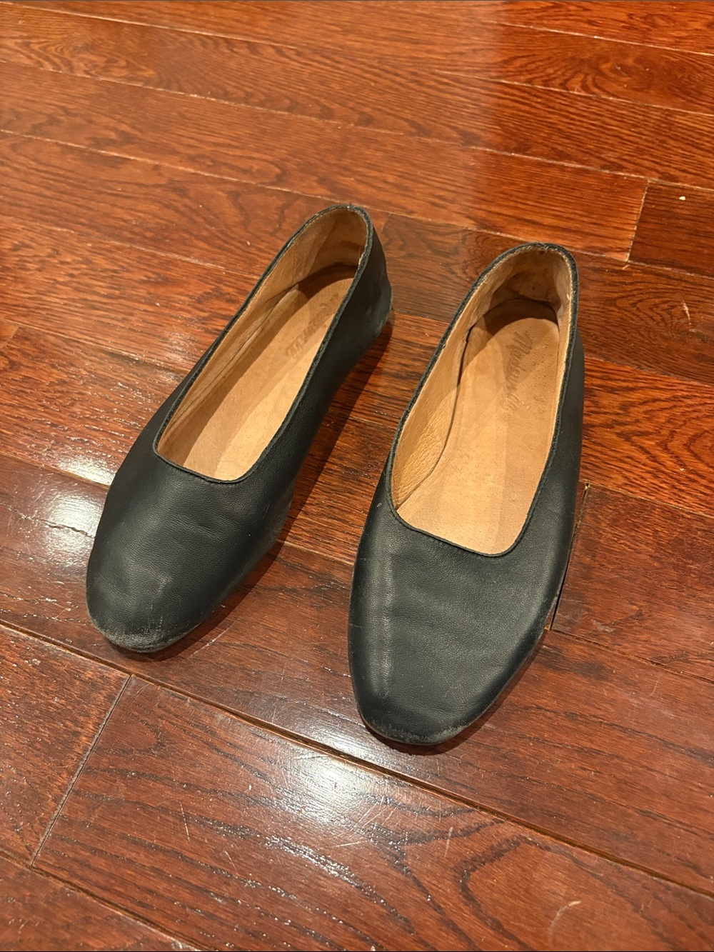 Classic Black Leather Women's Ballet Flats